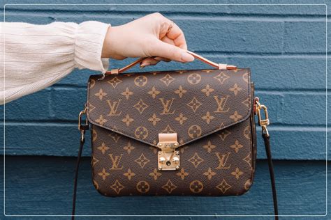 real from fake louis vuitton bag